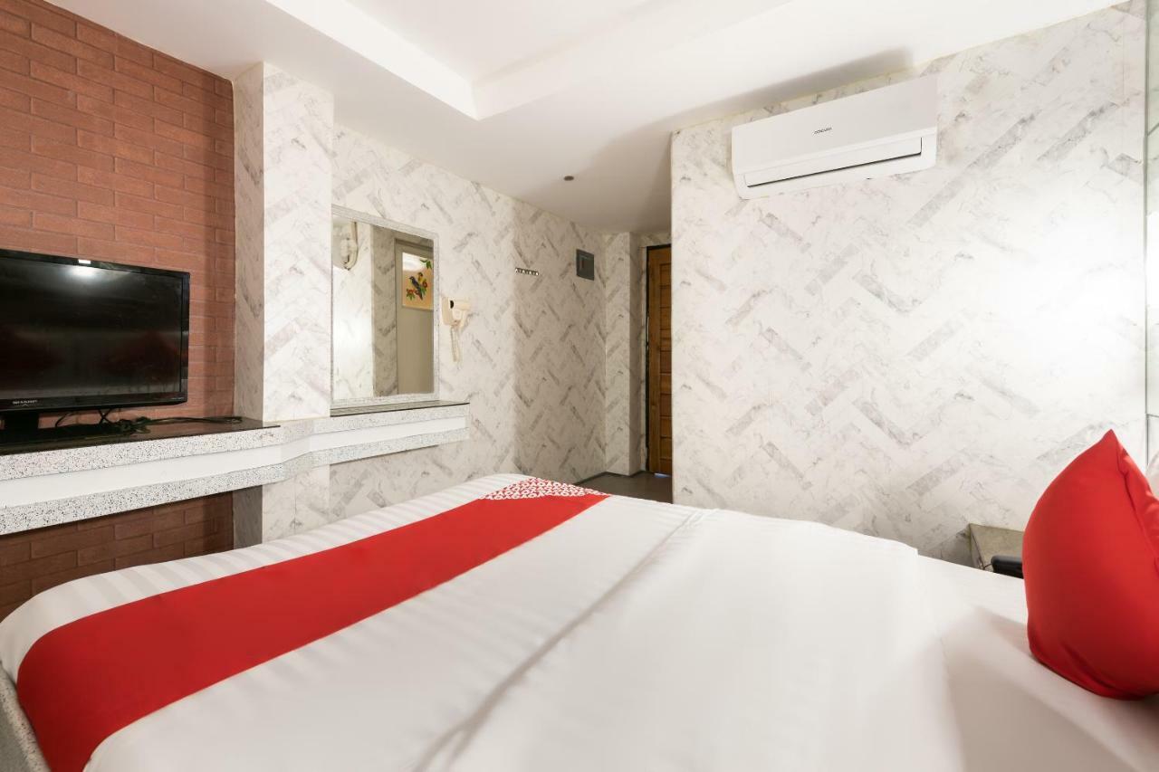 Oyo 191 Paradise Apartelle Hotel Manila Exterior photo