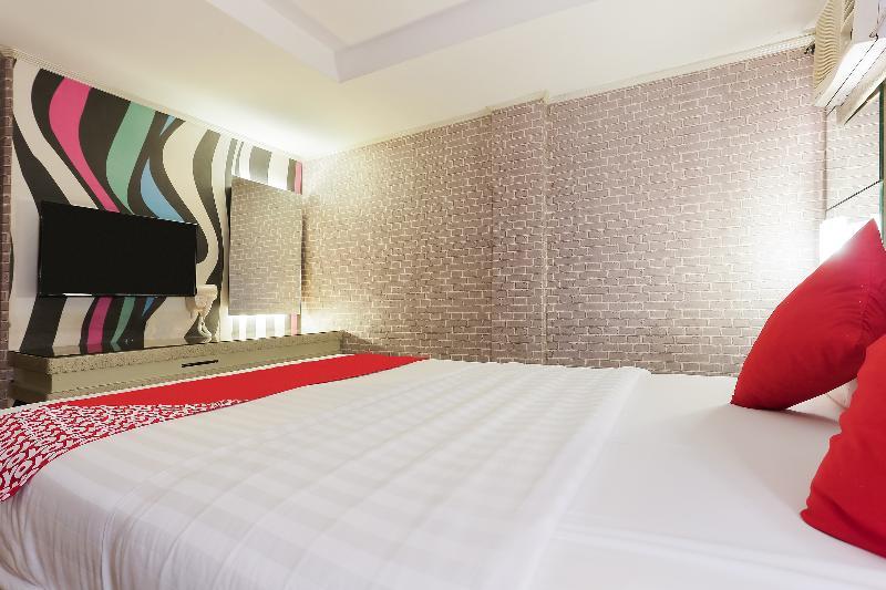 Oyo 191 Paradise Apartelle Hotel Manila Exterior photo