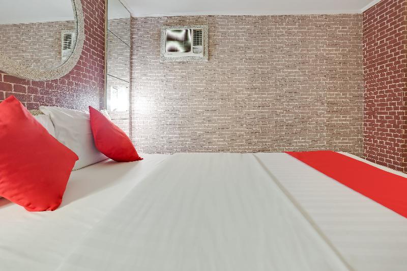 Oyo 191 Paradise Apartelle Hotel Manila Exterior photo